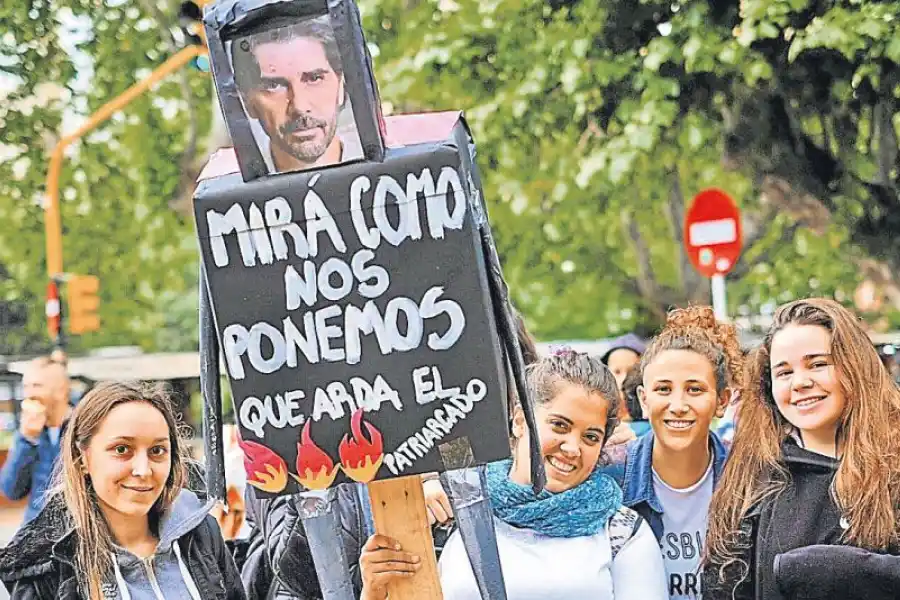 ¿Quiénes denunciaron a Juan Darthes antes de Thelma Fardín?