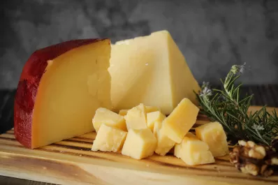 La Anmat prohibió la venta de un queso sardo por ser un “producto ilegal”