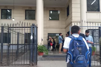 Cómo es el arma que se le secuestró al alumno y qué dijo la Policía