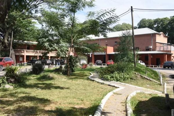 Armas de fuego en las escuelas: José Cano reclamó al Gobierno la reglamentación de una ley de 2004