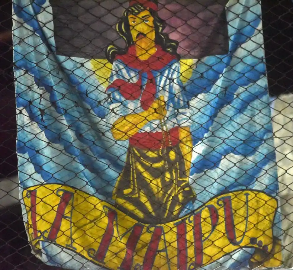 INFALTABLE. El Gauchito Gil, un clásico de todas las hinchadas. Aquí, el de Güemes.