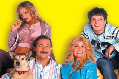 Casados con hijos: el grupo de WhatsApp de la familia Argento y una graciosa manera de anunciar su llegada a Netflix