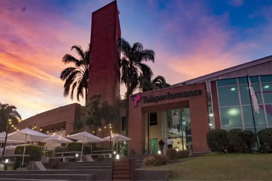 Incertidumbre: Un call-center confirmó el traslado de 1.000 empleos de Tucumán a Chaco