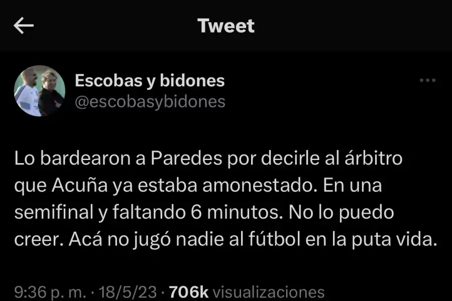 Los tuits que defendieron y criticaron la actitud de Paredes.