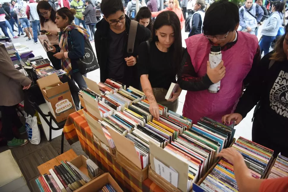Feria Regional del Libro: un viaje literario por el NOA