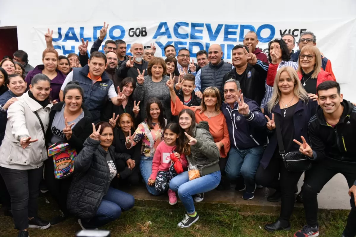 La fórmula Jaldo – Acevedo recibió el apoyo de la lista oficial por capital . Prensa
