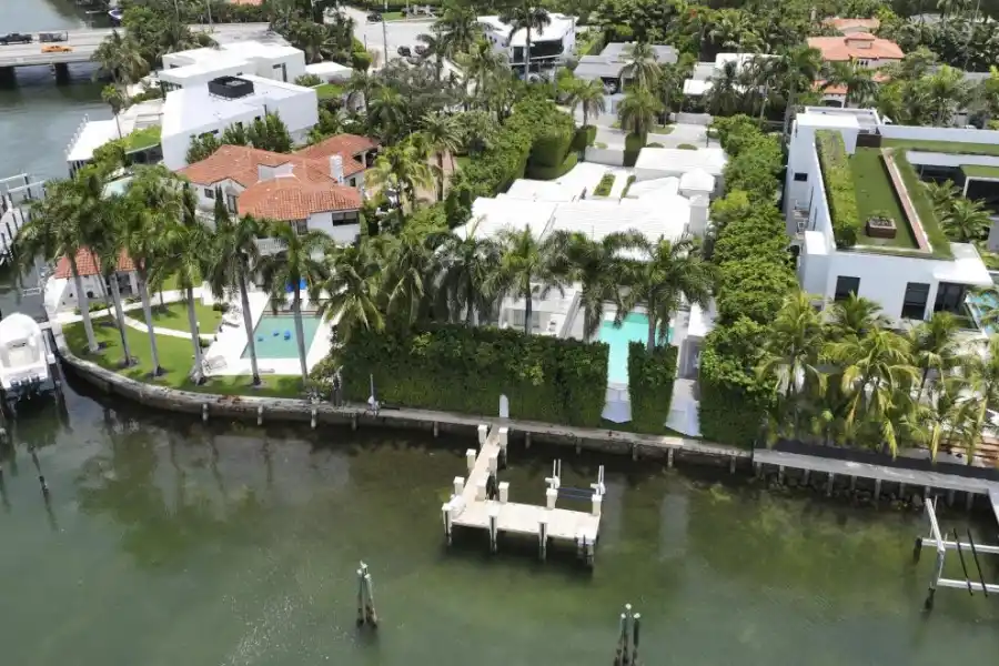Vista área de la casa de Shakira en Miami