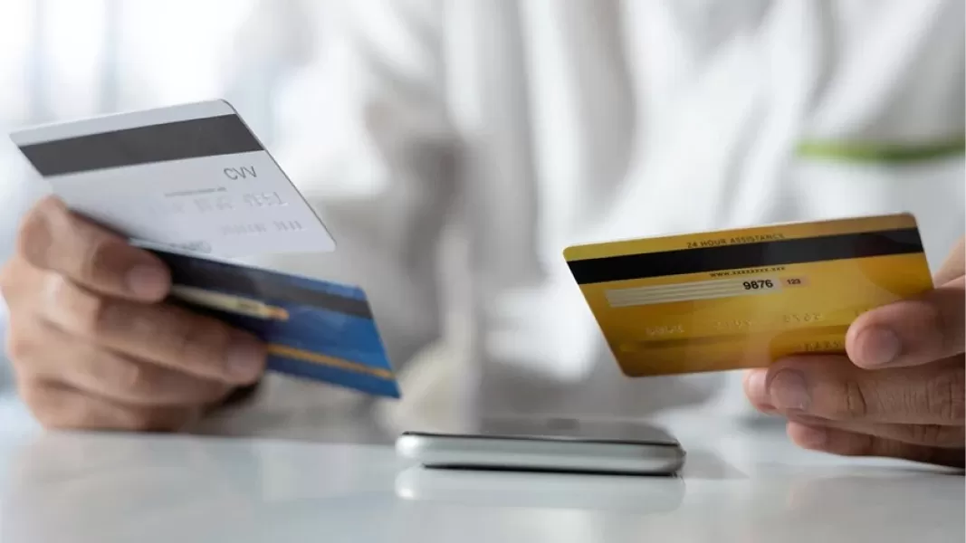 Contra la inflación: cuál será el nuevo límite para compras con tarjetas de crédito