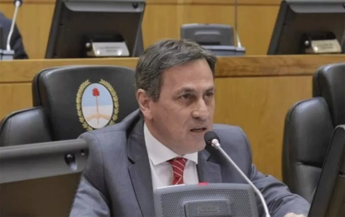 Legisladores buscan que se prohíba en bares de Tucumán la provisión de edulcorantes artificiales