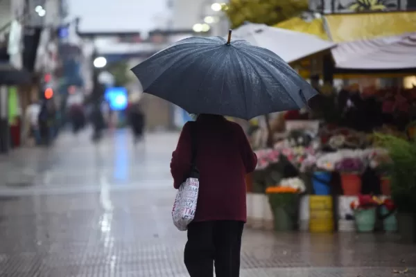 Hay alerta amarilla por fuertes lluvias para este sábado en Tucumán
