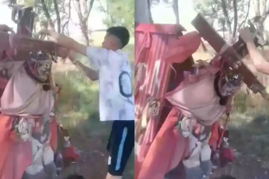 Un pastor destruyó un altar del Gauchito Gil: “Vamos a derribar en el nombre de Jesús”