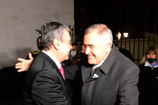 Jaldo-Alfaro: la política los separa, las coincidencias los unen