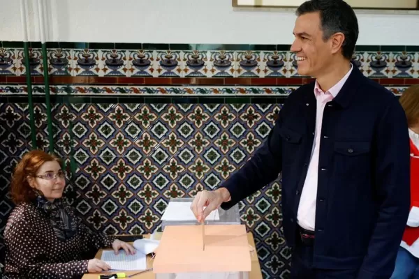 Elecciones en España: fuerte revés para el PSOE de Pedro Sánchez