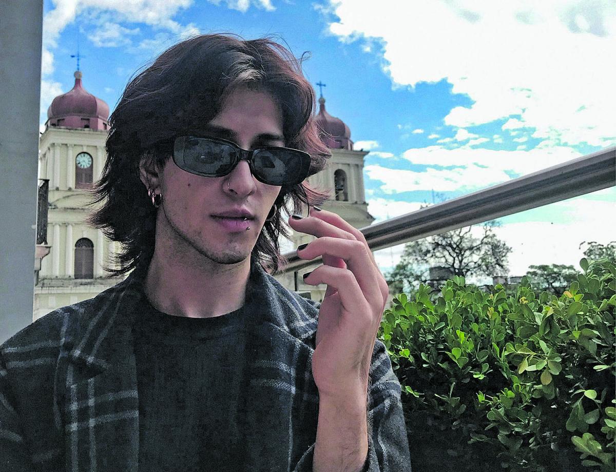 PABLO ROMERO. Su obra ha sido parcialmente traducida al portugués y al italiano.
