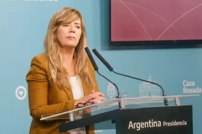 Gabriela Cerruti volvió a poner en duda la crisis: Se patinan la guita en restaurantes y recitales