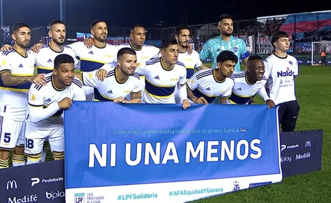 Sebastián Villa posó con una bandera de 