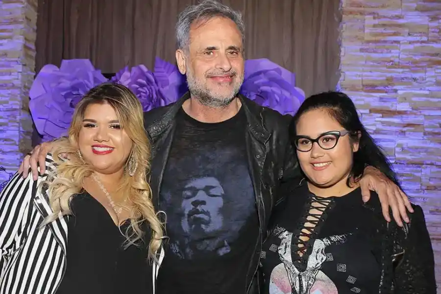 Jorge Rial junto a sus hijas, Morena y Rocío