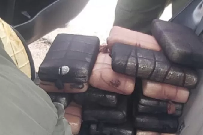 Tucumán: circulaba en un auto con 19 kilos de cocaína en el tanque de nafta
