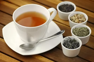 Las tres infusiones que limpian tu hígado y ayudan a bajar de peso