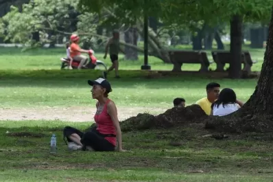 Opositores demandan más espacios verdes en la Capital