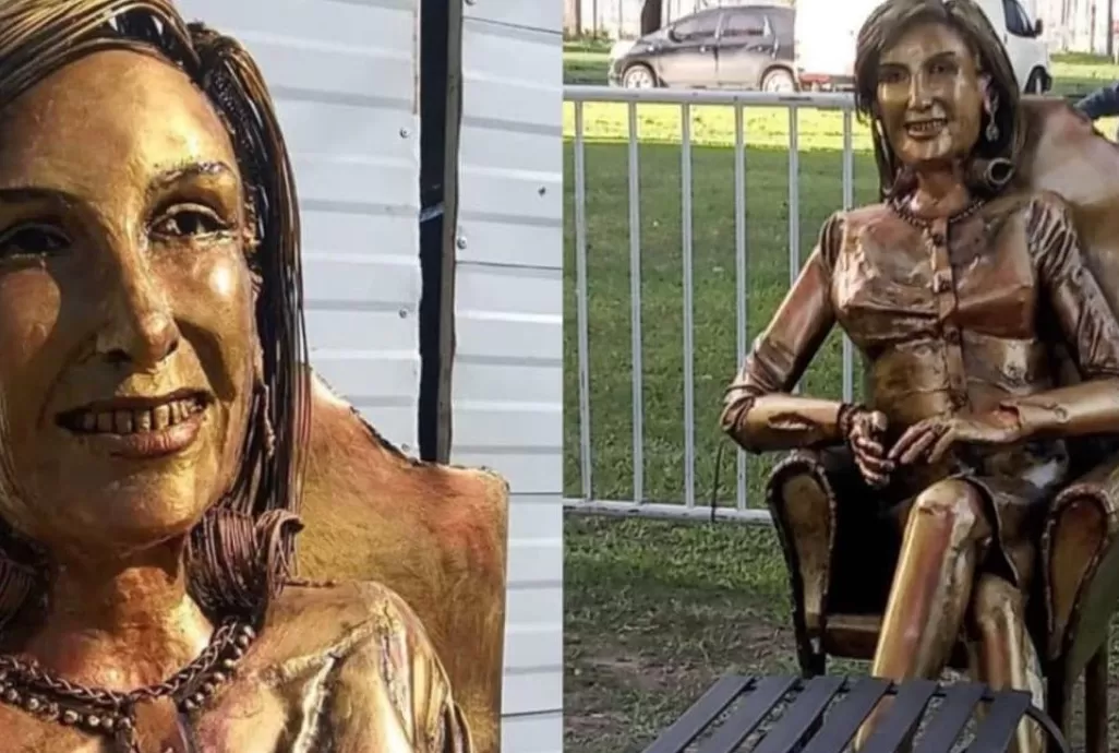 Así es la estatua de Mirtha Legrand