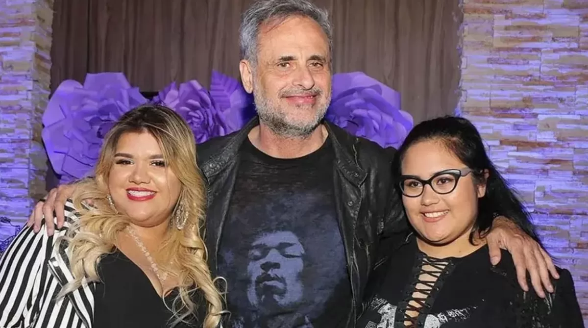 Morena y Rocío Rial son las hijas adoptivas de Jorge Rial