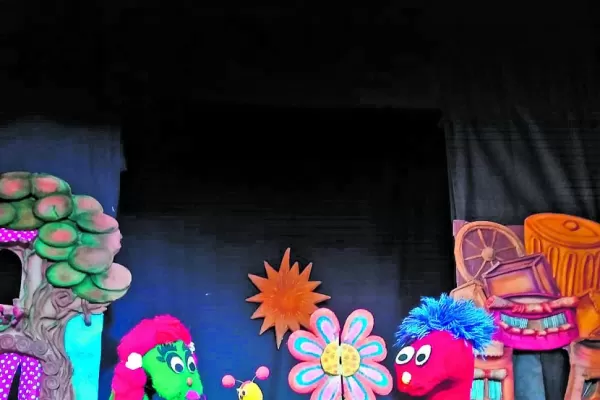 Un clásico argentino y títeres abren un festival