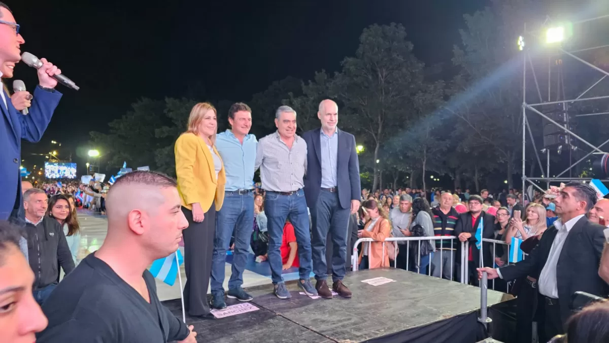 Con el apoyo de Rodríguez Larreta, Sánchez y Alfaro cerraron la campaña electoral
