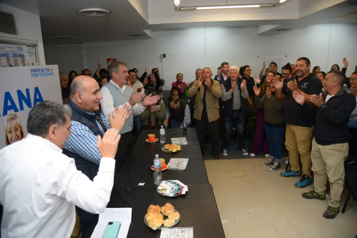 CON MANZUR. La lista de Deiana y Cacho Cano apoyó la fórmula Jaldo-Acevedo, y a la candidata a intendenta Rossana Chahla. Comunicación Pública