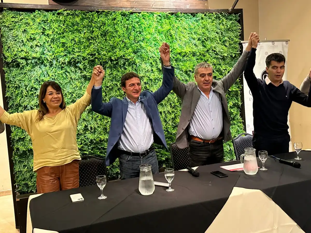 DE JUNTOS POR EL CAMBIO. José Cano, junto a Roberto Sánchez. 