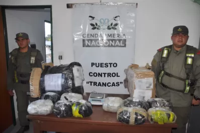 Tucumán: intentaron retirar cinco encomiendas con marihuana y fueron detenidos
