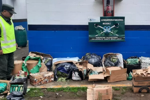 Secuestran 96 kilos de hojas de coca al abrir 20 encomiendas