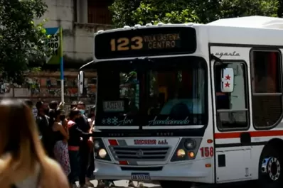 El domingo se podrá viajar gratis en los colectivos para votar