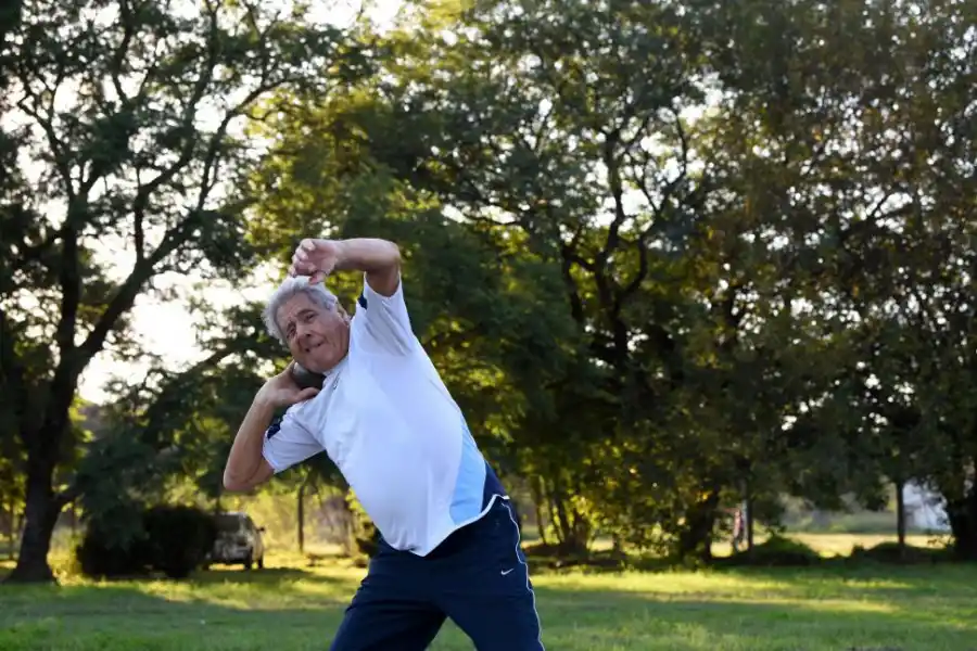 SER CONSTANTES, LA CLAVE. Julio Ibarreche se entrena dos o tres veces por semana, desde hace varios años.  LA GACETA / FOTOs DE DIEGO ÁRAOZ
