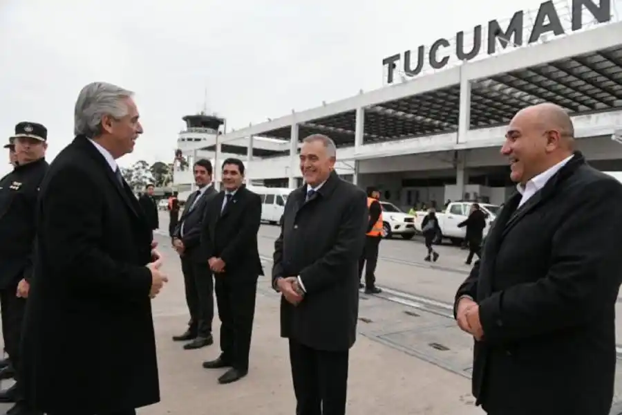 Alberto Fernández llegó para festejar con Jaldo, Acevedo y Manzur