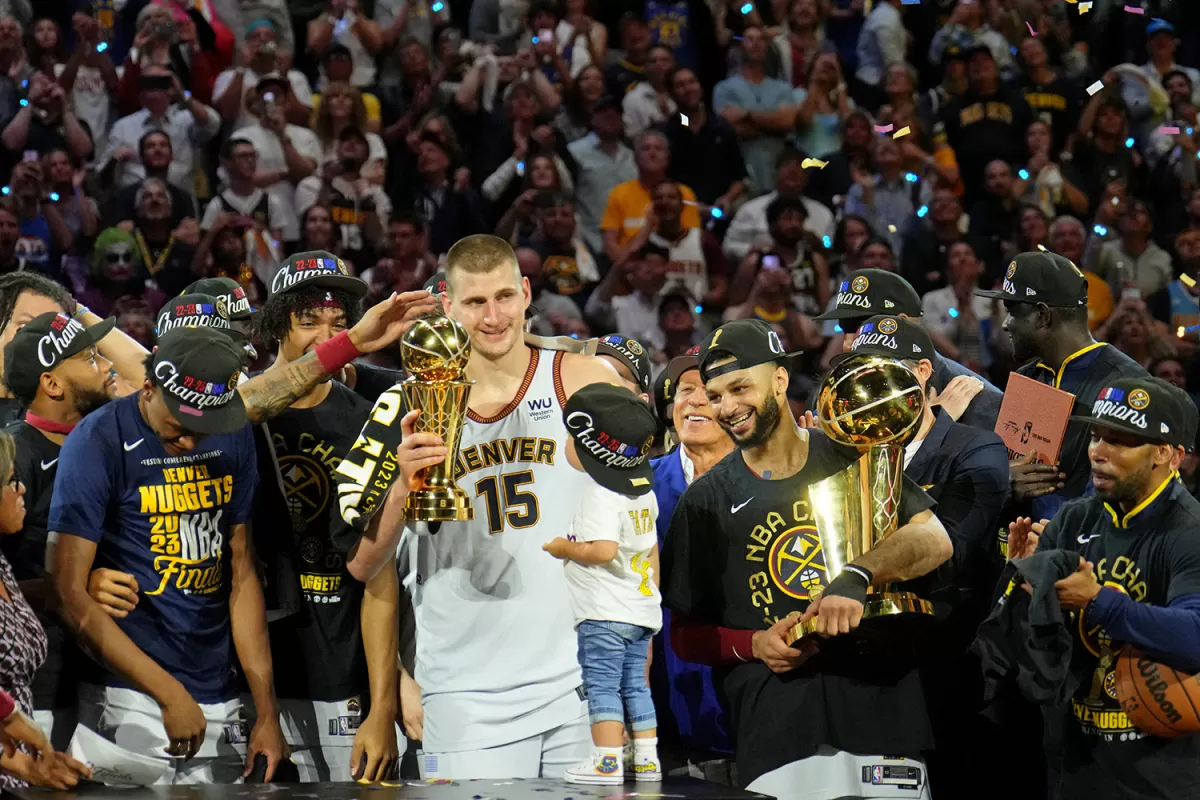 NBA: Jokic, el gigante que levantó a los Nuggets