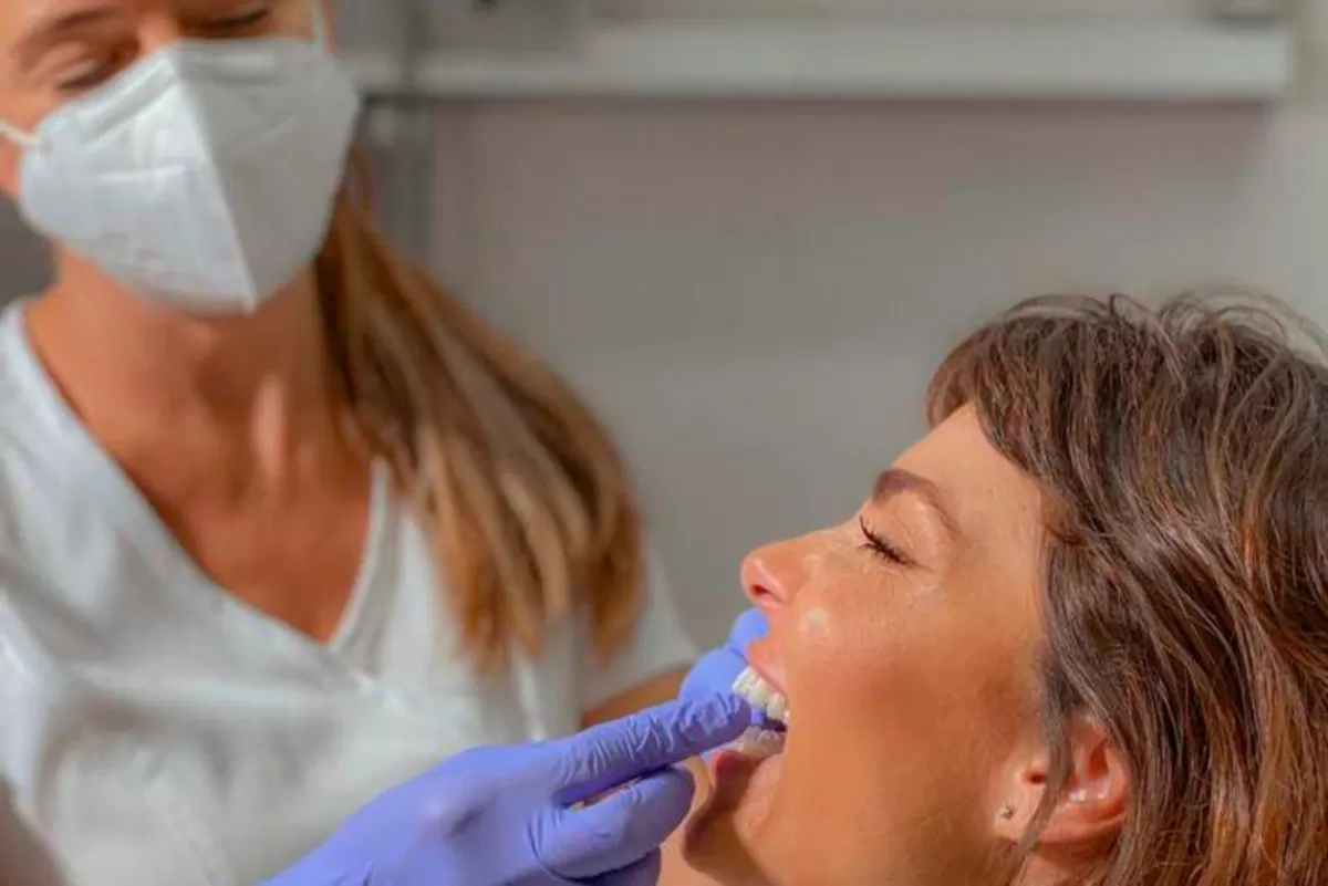 Sonrisas perfectas: adiós a los brackets