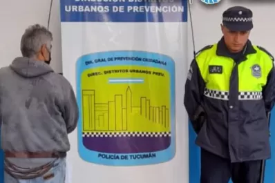 Un hombre abusó de una menor en un colectivo de la línea 4