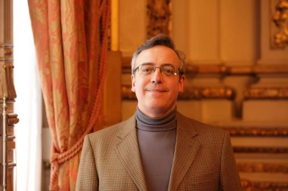 ESTUDIOSO. Pablo Saraví editó en Italia su libro sobre inmigrantes luthiers. Rumbosur.org