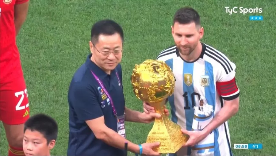 El increíble detalle en las camisetas de la Selección argentina que es furor en China.