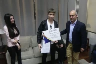 En Concepción distinguieron al piloto privado de avión más joven del país