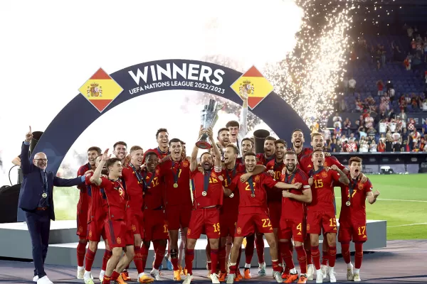 Fútbol: España gritó campeón tras 11 años