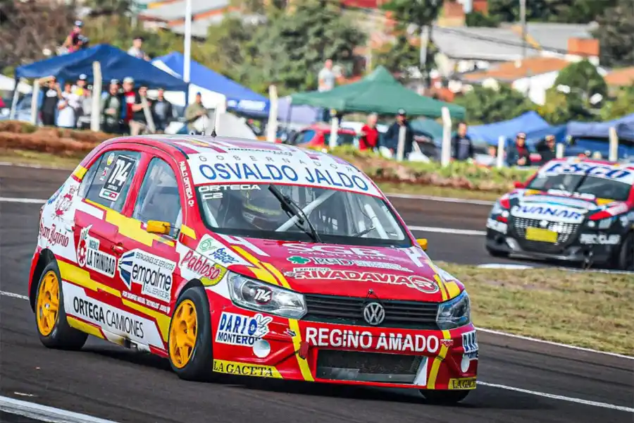 Dimes y diretes: la UCR busca acuerdos para rematar a Alfaro, Yedlin toma impulso y otro triunfo de Jaldo