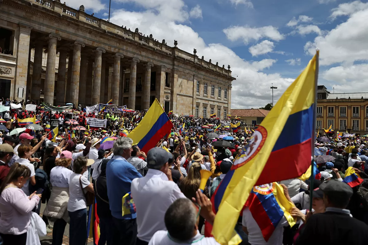 Miles de colombianos rechazaron en las calles las reformas del gobierno de Petro