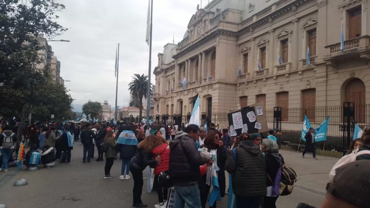 LA GACETA desde Jujuy: la provincia recuperó la paz, pero los docentes siguen de paro