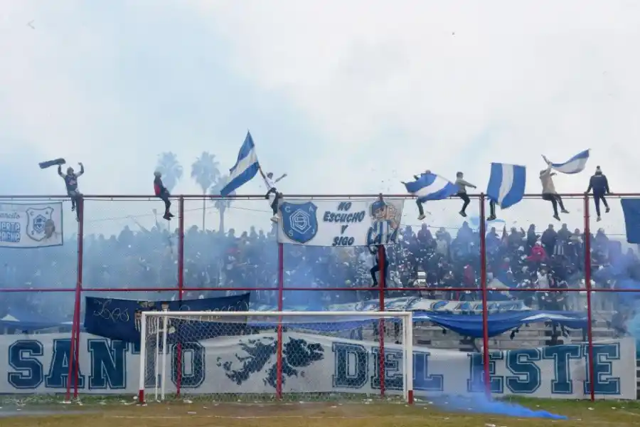 UNA FIESTA. San Juan llevó una multitud a Ranchillos. Todo terminó en paz. 