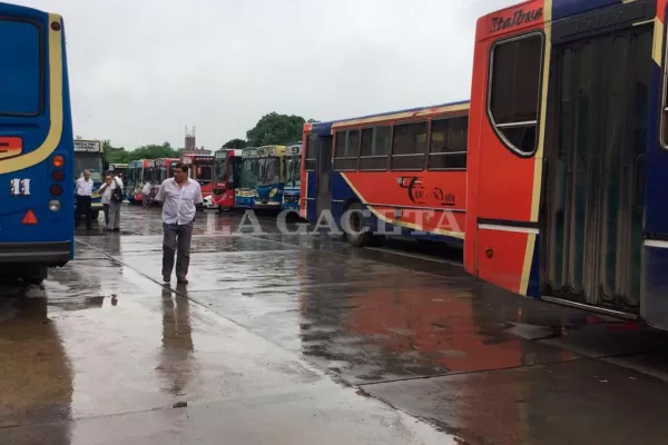 Paro de colectivos: ¿por qué sólo se realiza en algunas ciudades?