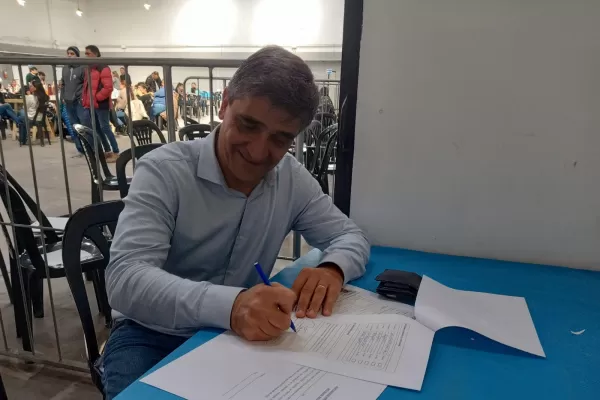 Manzur y Jaldo definieron los precandidatos a diputado: esta es la lista que presentará Unión por la Patria