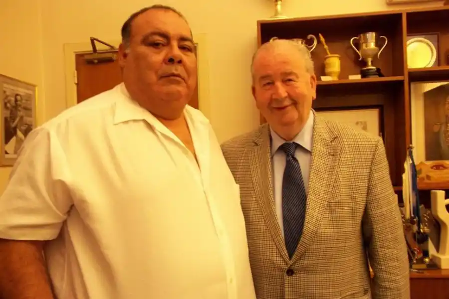 VÍNCULO. Como presidente “santo”, Ale tuvo fluida charla con Grondona.