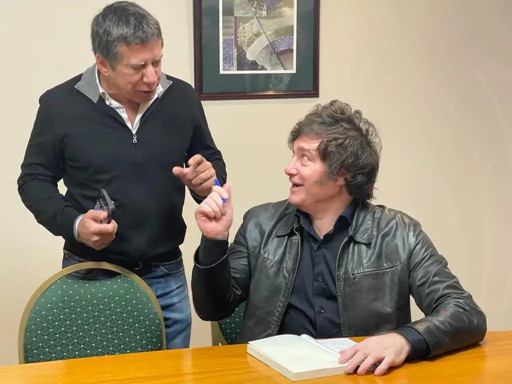 CANDIDATOS. Bussi encabeza las listas de diputados de Fuerza Republicana, y Javier Milei, la fórmula de La Libertad Avanza. Foto de Prensa FR